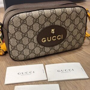 GUCCI
GG Supreme Monogram Web Neo Vintage Shoulder Bag Beige New Acero Crop